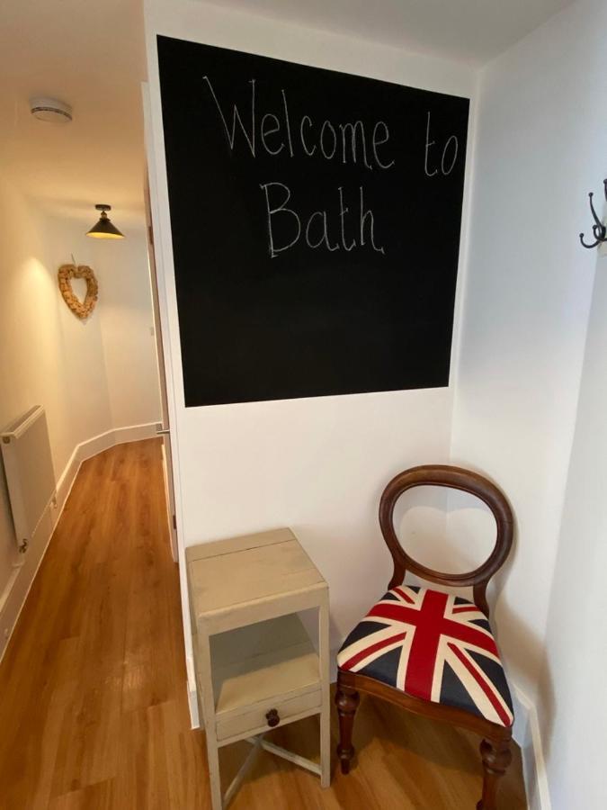 Burgess Yard 2-Bedroom Cottage, บาธ ภายนอก รูปภาพ